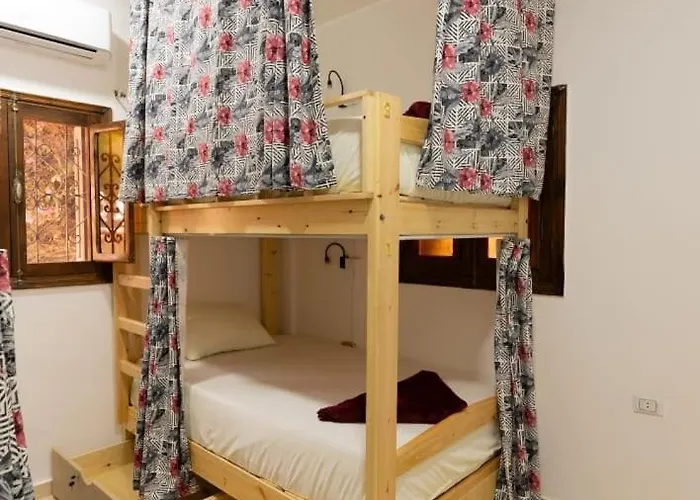 The Biggest Bed Size Dorm In * دهب